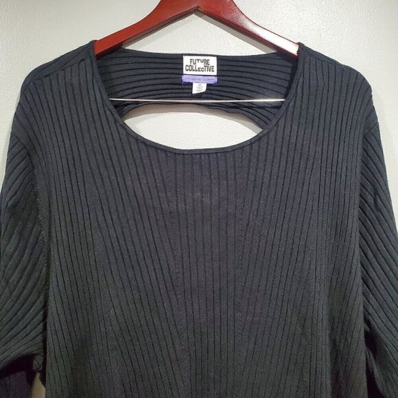 Future Collective Plus Size Black Long-Sleeved Ribbed Top Back Cut-outs Sz 4X - Picture 8 of 16